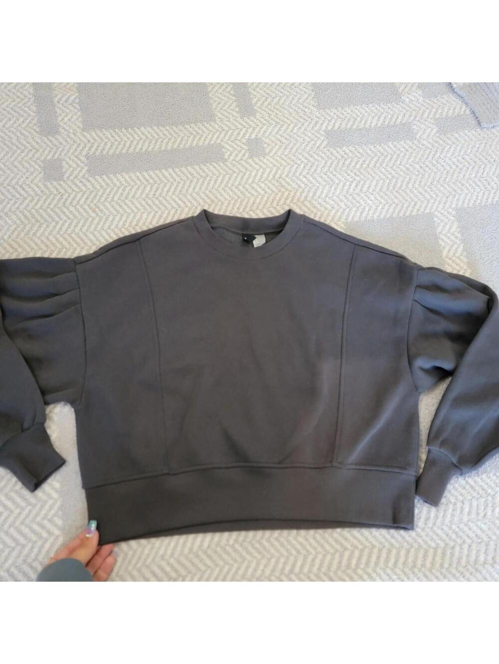 Divided Women's Grey and Black Sweatshirt
